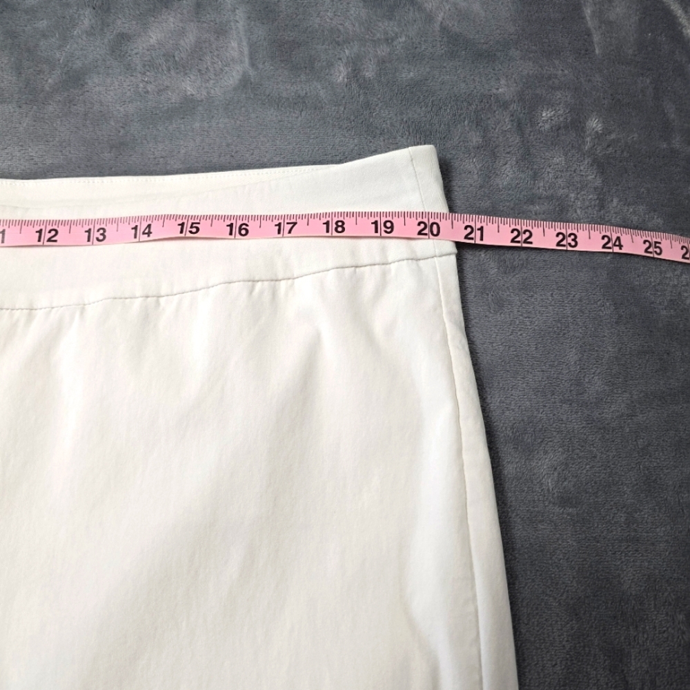 2/$30 Chicos So Slimming Women's White Pull Up Ankle‎ Cropped Pants Size 2.5 - Picture 7 of 10